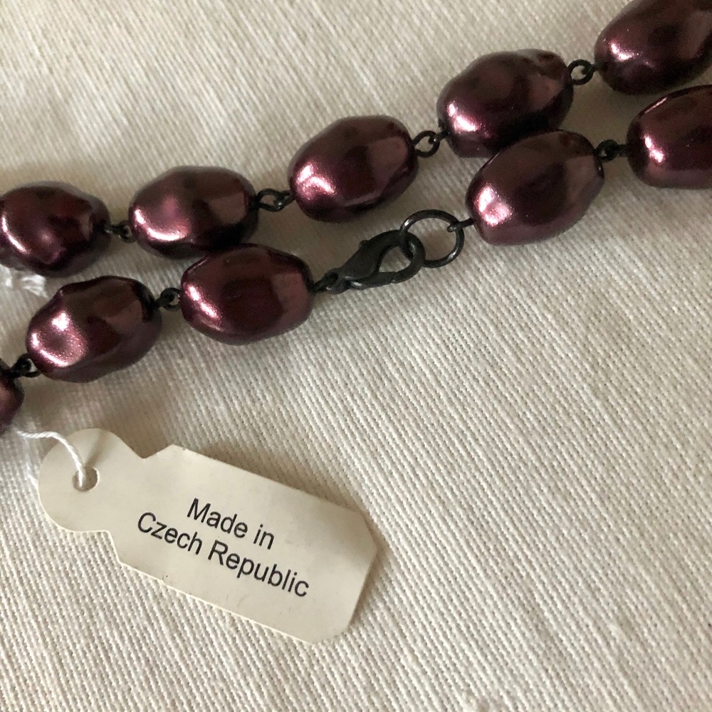 New Vintage Beaded Necklace in Deep Purple